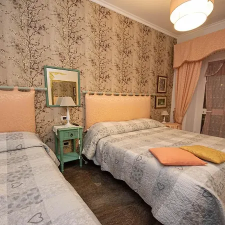 Next Stop 28 3* Tivoli