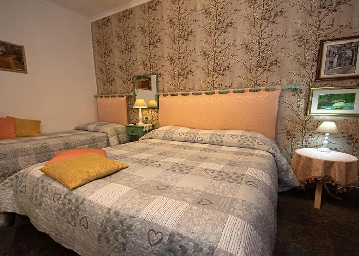 Next Stop 28 לינה וארוחת בוקר 3*