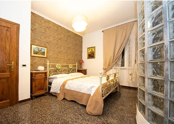 Next Stop 28 לינה וארוחת בוקר 3*