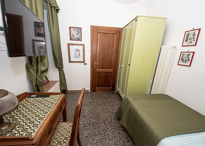 Next Stop 28 לינה וארוחת בוקר טיבולי